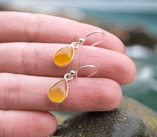 Naložite sliko v pregledovalnik galerije, srebrni zenski uhani 925 karneol zenski nakit nakit uhani srebro 925 uhani iz kristalov karneol uhani podragi kamni modni nakit kristali kristalni uhani karneol uhancki