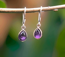Naložite sliko v pregledovalnik galerije, srebrni zenski uhani 925 ametist zenski nakit nakit uhani srebro 925 uhani iz kristalov ametist uhani podragi kamni modni nakit kristali kristalni uhani ametist uhancki