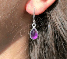 Naložite sliko v pregledovalnik galerije, srebrni zenski uhani 925 ametist zenski nakit nakit uhani srebro 925 uhani iz kristalov ametist uhani podragi kamni modni nakit kristali kristalni uhani ametist uhancki