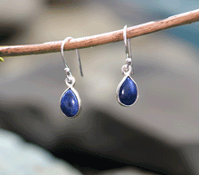 Naložite sliko v pregledovalnik galerije, srebrni zenski uhani 925 lapis lazuli zenski nakit nakit uhani srebro 925 uhani iz kristalov lapis lazuli uhani podragi kamni modni nakit kristali kristalni uhani lapis lazuli uhancki