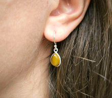 Naložite sliko v pregledovalnik galerije, srebrni zenski uhani 925 tigrovo oko zenski nakit nakit uhani srebro 925 uhani iz kristalov tigrovo oko uhani podragi kamni modni nakit kristali kristalni uhani tigrovo oko uhancki