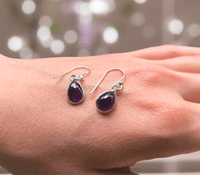 Naložite sliko v pregledovalnik galerije, srebrni ženski viseči uhani 925 ametist zenski nakit nakit viseci uhani srebro 925 uhani iz kristalov ametist uhani podragi kamni modni nakit kristali kristalni uhani ametist uhancki talisman za zaščito