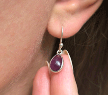 Naložite sliko v pregledovalnik galerije, srebrni ženski viseči uhani 925 ametist zenski nakit nakit viseci uhani srebro 925 uhani iz kristalov ametist uhani podragi kamni modni nakit kristali kristalni uhani ametist uhancki talisman za zaščito
