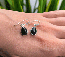 Naložite sliko v pregledovalnik galerije, srebrni ženski viseči uhani 925 črni turmalin zenski nakit nakit viseci uhani srebro 925 uhani iz kristalov crni turmalin srebrni uhani podragi kamni modni nakit kristali srebrni kristalni uhani črni turmalin uhancki talisman za zaščito