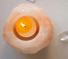 Naložite sliko v pregledovalnik galerije, Svecnik iz Himalajske soli svetilka himalajska solna lucka solna luc trgovina