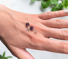 Naložite sliko v pregledovalnik galerije, srebrni ženski uhani 925 iz ametista zenski nakit nakit uhani srebro 925 uhani iz kristalov ametist uhani poldragi kamni modni nakit kristali kristalni uhani iz kristala ametist uhancki talisman za zaščito