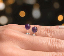 Naložite sliko v pregledovalnik galerije, srebrni ženski uhani 925 iz ametista zenski nakit nakit uhani srebro 925 uhani iz kristalov ametist uhani poldragi kamni modni nakit kristali kristalni uhani iz kristala ametist uhancki talisman za zaščito