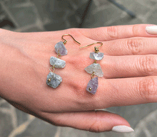 Naložite sliko v pregledovalnik galerije, viseči uhani kristali fluorit viseci uhani uhani iz kristalov nakit iz kristalov uhani iz poldragih kamnov fluorit