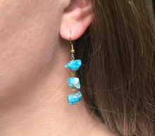 Naložite sliko v pregledovalnik galerije, viseči uhani viseci uhani uhani iz kristalov nakit iz kristalov viseci uhani iz poldragih kamnov apatit