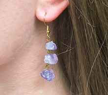 Naložite sliko v pregledovalnik galerije, viseči uhani ametist kristali nakit viseci uhani uhani iz kristalov nakit viseci uhani iz kristalov uhani iz poldragih kamnov iz ametista