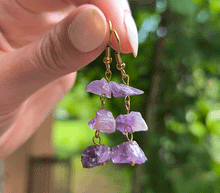 Naložite sliko v pregledovalnik galerije, viseči uhani ametist kristali nakit viseci uhani uhani iz kristalov nakit viseci uhani iz kristalov uhani iz poldragih kamnov iz ametista