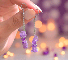 Naložite sliko v pregledovalnik galerije, viseči uhani ametist kristali viseci uhani uhani iz kristalov ametist nakit uhani iz kristalov uhani iz poldragih kamnov ametist kirurko nerjaceče jeklo