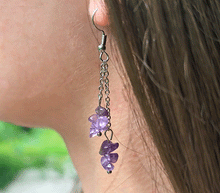 Naložite sliko v pregledovalnik galerije, viseči uhani ametist kristali viseci uhani uhani iz kristalov ametist nakit uhani iz kristalov uhani iz poldragih kamnov ametist kirurko nerjaceče jeklo