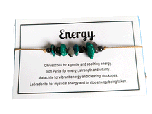 Naložite sliko v pregledovalnik galerije, zapestnice iz kristalov za uspeh pirit malahit labradorit hrizokola zapestnica iz kristalov nakit iz kristalov talisman za energijo talisman za moč