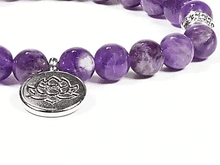 Naložite sliko v pregledovalnik galerije, zapestnice iz kristalov zapestnica iz kristalov zapestnica ametist simbol lotus ženske zapestnice kristalne zapestnice ametist