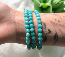 Naložite sliko v pregledovalnik galerije, zapestnica amazonit A kvaliteta iz kristalov 6 mm ženska zapestnica talisman iz poldragih kamnov nakit amazonit moda nakit iz kristalov kristali zapestnice ženske zapestnice talisman amazonit