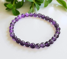 Naložite sliko v pregledovalnik galerije, zapestnica ametist iz kristalov 6 mm ženska zapestnica talisman iz poldragih kamnov nakit ametist moda nakit iz kristalov kristali zapestnice ženske zapestnice talisman ametist