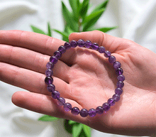 Naložite sliko v pregledovalnik galerije, zapestnica ametist iz kristalov 6 mm ženska zapestnica talisman iz poldragih kamnov nakit ametist moda nakit iz kristalov kristali zapestnice ženske zapestnice talisman ametist