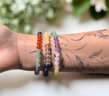 Naložite sliko v pregledovalnik galerije, zapestnica čakre iz kristalov 6mm ženska zapestnica iz poldragih kamnov nakit chakra moda nakit iz kristalov kristali zapestnice čakra ženske zapestnice čakre