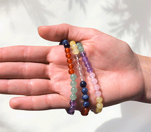 Naložite sliko v pregledovalnik galerije, zapestnica čakre iz kristalov 6mm ženska zapestnica iz poldragih kamnov nakit chakra moda nakit iz kristalov kristali zapestnice čakra ženske zapestnice čakre