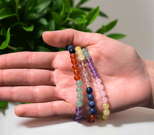 Naložite sliko v pregledovalnik galerije, zapestnica čakre iz kristalov 6mm ženska zapestnica iz poldragih kamnov nakit chakra moda nakit iz kristalov kristali zapestnice čakra ženske zapestnice čakre