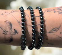 Naložite sliko v pregledovalnik galerije, zapestnica iz kristalov hematin hematit 6mm ženska zapestnica iz poldragih kamnov nakit hematit moda nakit iz kristalov kristali zapestnice hematin ženske zapestnice talisman