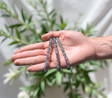 Naložite sliko v pregledovalnik galerije, zapestnica labradorit iz kristalov 6 mm ženska zapestnica talisman iz poldragih kamnov nakit labradorit moda nakit iz kristalov kristali zapestnice ženske zapestnice talisman labradorit