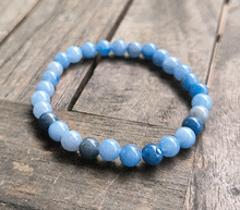 Naložite sliko v pregledovalnik galerije, zapestnica modri kremen iz kristalov 6mm ženska zapestnica iz poldragih kamnov nakit modri kremen moda nakit iz kristalov kristali zapestnice modri kremen ženske zapestnice talisman