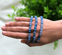 Naložite sliko v pregledovalnik galerije, zapestnica modri kremen iz kristalov 6mm ženska zapestnica iz poldragih kamnov nakit modri kremen moda nakit iz kristalov kristali zapestnice modri kremen ženske zapestnice talisman