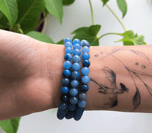 Naložite sliko v pregledovalnik galerije, zapestnica modri kremen iz kristalov 6mm ženska zapestnica iz poldragih kamnov nakit modri kremen moda nakit iz kristalov kristali zapestnice modri kremen ženske zapestnice talisman