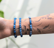 Naložite sliko v pregledovalnik galerije, zapestnica modri kremen iz kristalov 6mm ženska zapestnica iz poldragih kamnov nakit modri kremen moda nakit iz kristalov kristali zapestnice modri kremen ženske zapestnice talisman
