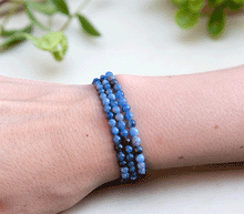 Naložite sliko v pregledovalnik galerije, zapestnica sodalit iz kristalov ženska zapestnica iz poldragih kamnov nakit sodalit moda nakit iz kristalov kristali zapestnice ženske zapestnice iz sodalita 4mm