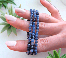 Naložite sliko v pregledovalnik galerije, zapestnica sodalit iz kristalov ženska zapestnica iz poldragih kamnov nakit sodalit moda nakit iz kristalov kristali zapestnice ženske zapestnice iz sodalita 4mm