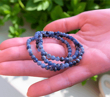 Naložite sliko v pregledovalnik galerije, zapestnica sodalit iz kristalov ženska zapestnica iz poldragih kamnov nakit sodalit moda nakit iz kristalov kristali zapestnice ženske zapestnice iz sodalita 4mm