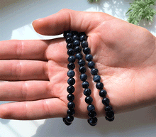 Naložite sliko v pregledovalnik galerije, ženska kristalna zapestnica sokolovo oko iz kristalov 6 mm ženska zapestnica iz kristalov talisman iz poldragih kamnov nakit sokolovo oko modro tigrovo oko moda nakit iz kristalov kristali zapestnice ženske kristalne zapestnice talisman sokolje oko