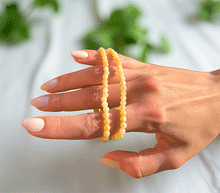 Naložite sliko v pregledovalnik galerije, zapestnica oranžni kalcit iz kristalov ženska zapestnica iz poldragih kamnov nakit oranžni kalcit moda nakit iz kristalov kristali zapestnice ženske zapestnice iz oranžnega kalcita 4mm