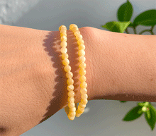 Naložite sliko v pregledovalnik galerije, zapestnica oranžni kalcit iz kristalov ženska zapestnica iz poldragih kamnov nakit oranžni kalcit moda nakit iz kristalov kristali zapestnice ženske zapestnice iz oranžnega kalcita 4mm