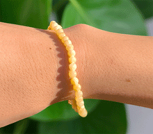 Naložite sliko v pregledovalnik galerije, zapestnica oranžni kalcit iz kristalov ženska zapestnica iz poldragih kamnov nakit oranžni kalcit moda nakit iz kristalov kristali zapestnice ženske zapestnice iz oranžnega kalcita 4mm