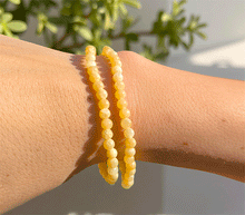 Naložite sliko v pregledovalnik galerije, zapestnica oranžni kalcit iz kristalov ženska zapestnica iz poldragih kamnov nakit oranžni kalcit moda nakit iz kristalov kristali zapestnice ženske zapestnice iz oranžnega kalcita 4mm