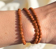 Naložite sliko v pregledovalnik galerije, zapestnica sončev kamen iz kristalov ženska zapestnica zlati kamen iz poldragih kamnov nakit zlati peščenjak moda sončev kamen nakit iz kristalov zlati kamen kristali sončev kamen zapestnice ženske zapestnice iz zlatega kamna 4mm