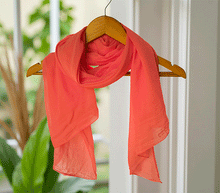 Naložite sliko v pregledovalnik galerije, ženski šal poletni šali enobarvni korala modni sal sali prehodni sal bombaž bombaz svila ženski šali moda modni dodatki udoben šal mehek sal jesenski šal modni dodatek ženski šal