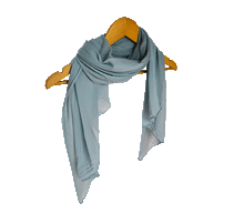 Naložite sliko v pregledovalnik galerije, ženski šal poletni šali enobarvni modni sal moder sali modri prehodni sal bombaž bombaz svila ugodni ženski šali moda modni dodatki udoben šal mehek sal jesenski šal modni dodatek ženski šal naravni material spomladanski šal šali za občutljivo kožo