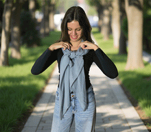 Naložite sliko v pregledovalnik galerije, ženski šal poletni šali enobarvni modni sal moder sali modri prehodni sal bombaž bombaz svila ugodni ženski šali moda modni dodatki udoben šal mehek sal jesenski šal modni dodatek ženski šal naravni material spomladanski šal šali za občutljivo kožo