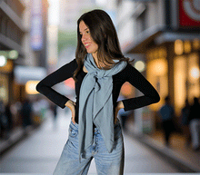 Naložite sliko v pregledovalnik galerije, ženski šal poletni šali enobarvni modni sal moder sali modri prehodni sal bombaž bombaz svila ugodni ženski šali moda modni dodatki udoben šal mehek sal jesenski šal modni dodatek ženski šal naravni material spomladanski šal šali za občutljivo kožo