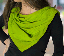 Naložite sliko v pregledovalnik galerije, ženski šal poletni šali enobarvni zelena modni sal sali prehodni sal zelen bombaž bombaz svila ženski šali moda modni dodatki udoben šal mehek sal jesenski šal modni dodatek ženski šal