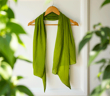 Naložite sliko v pregledovalnik galerije, ženski šal poletni šali enobarvni zelena modni sal sali prehodni sal zelen bombaž bombaz svila ženski šali moda modni dodatki udoben šal mehek sal jesenski šal modni dodatek ženski šal