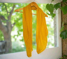 Naložite sliko v pregledovalnik galerije, ženski šal poletni šali enobarvni rumena modni sal sali prehodni sal rumen bombaž bombaz svila ženski šali moda modni dodatki udoben šal mehek sal jesenski šal modni dodatek ženski šal