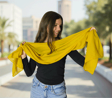 Naložite sliko v pregledovalnik galerije, ženski šal poletni šali enobarvni rumena modni sal sali prehodni sal rumen bombaž bombaz svila ženski šali moda modni dodatki udoben šal mehek sal jesenski šal modni dodatek ženski šal