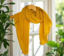 Naložite sliko v pregledovalnik galerije, ženski šal poletni šali enobarvni rumena modni sal sali prehodni sal rumen bombaž bombaz svila ženski šali moda modni dodatki udoben šal mehek sal jesenski šal modni dodatek ženski šal