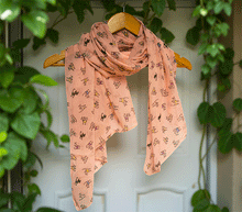 Naložite sliko v pregledovalnik galerije, ženski šal poletni šali mačke modni sal rože sali prehodni sal mačka bombaž bombaz svila ženski šali moda udoben šal mehek sal jesenski šal ženski šal muce modni šal muca ugodni šali